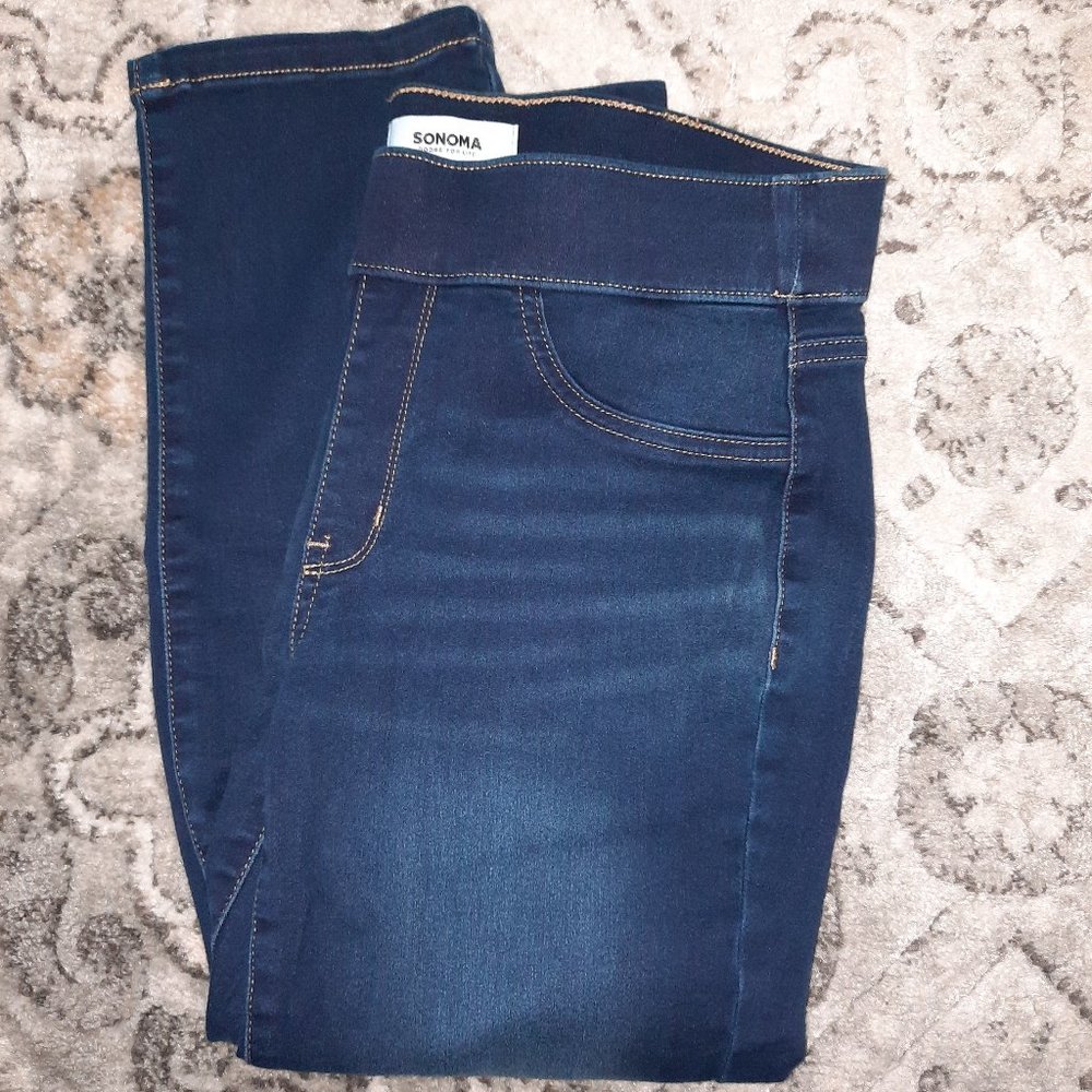 Sonoma denim capris size 8